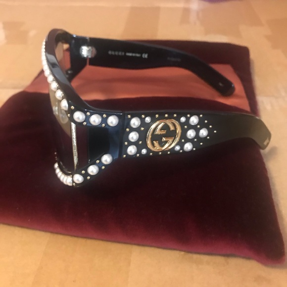 Gucci sunglasses..PERFECT CONDITION ‼️BEST OFFER. main image 5